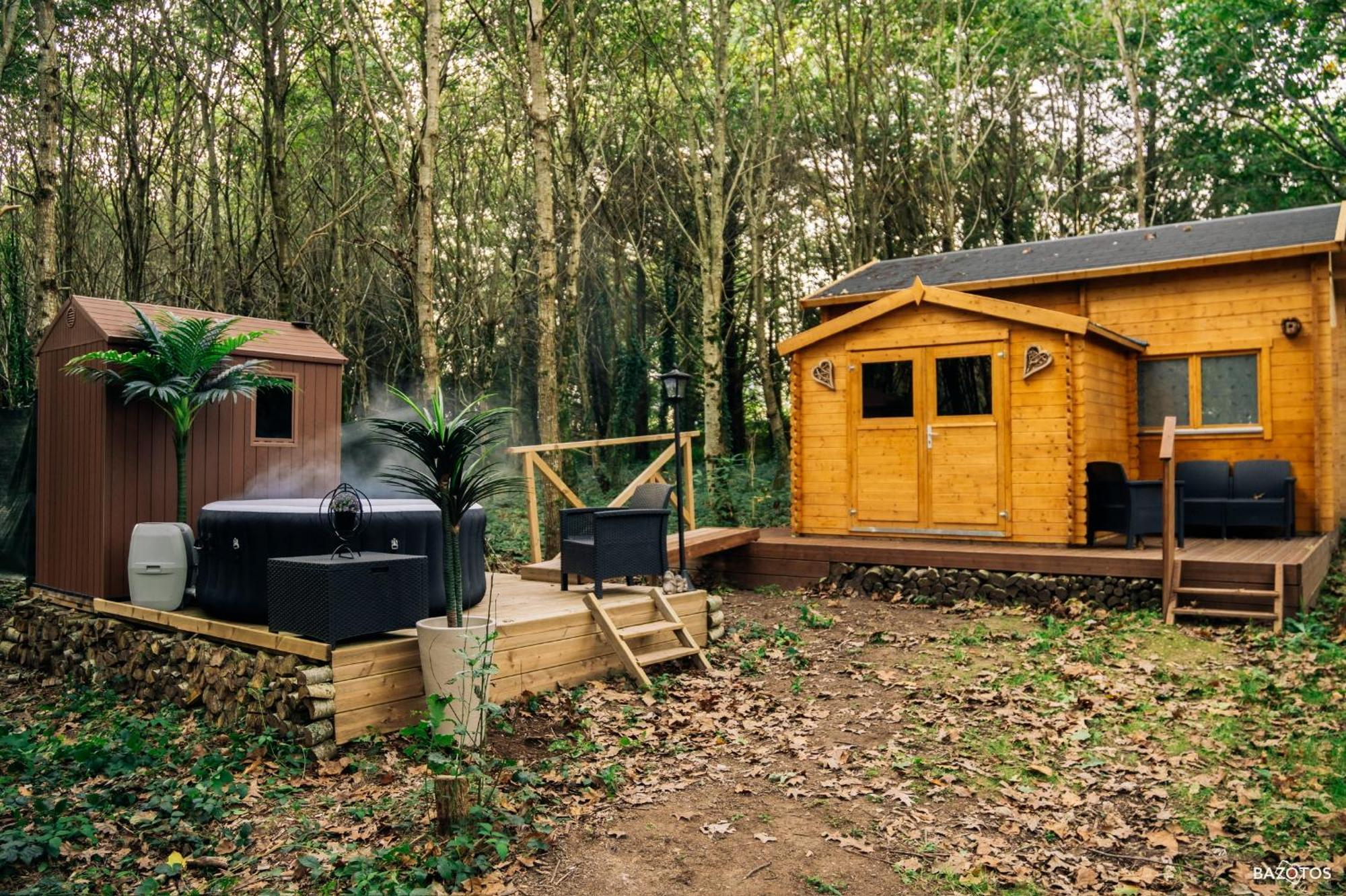 Cabane Insolite Avec Escape Game Saint-Evarzec Ngoại thất bức ảnh